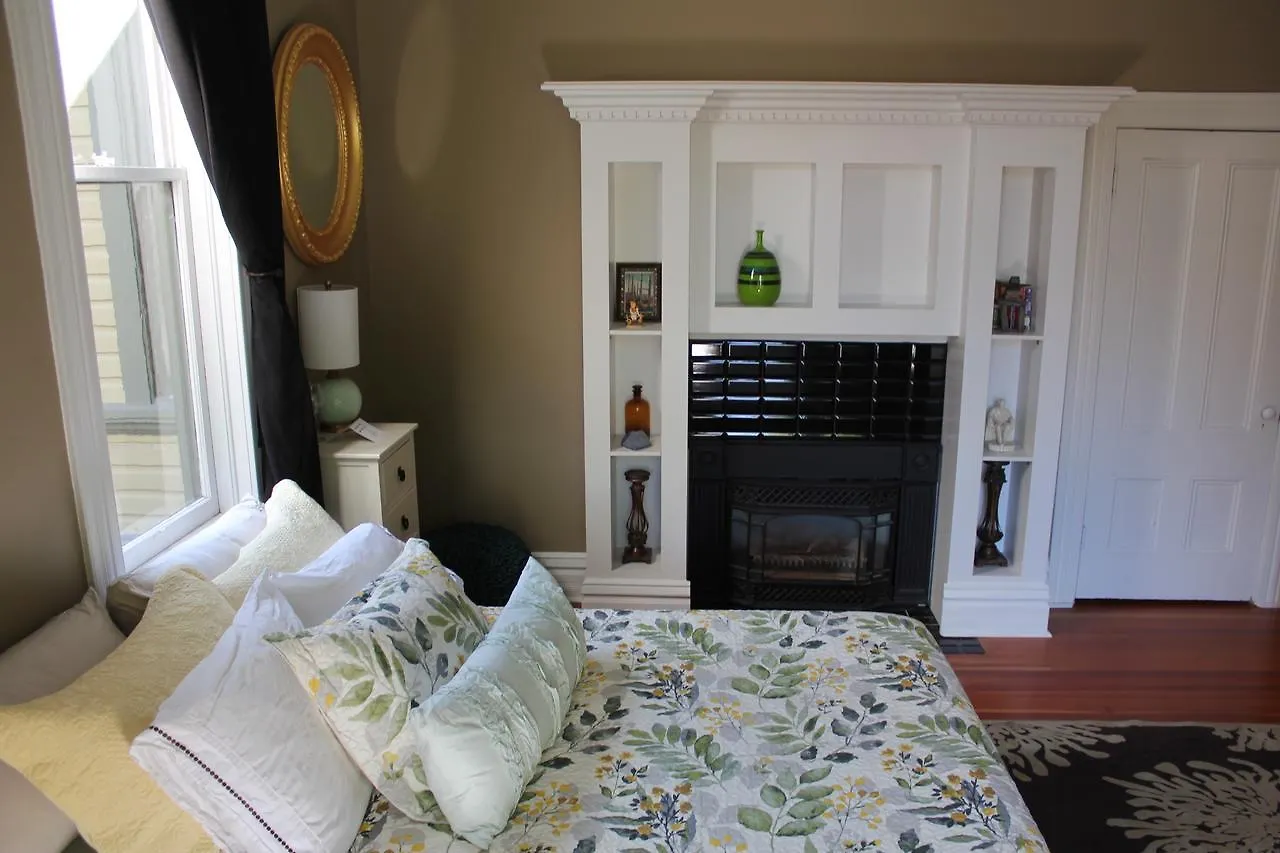 Robert Porter House Inn Victoria