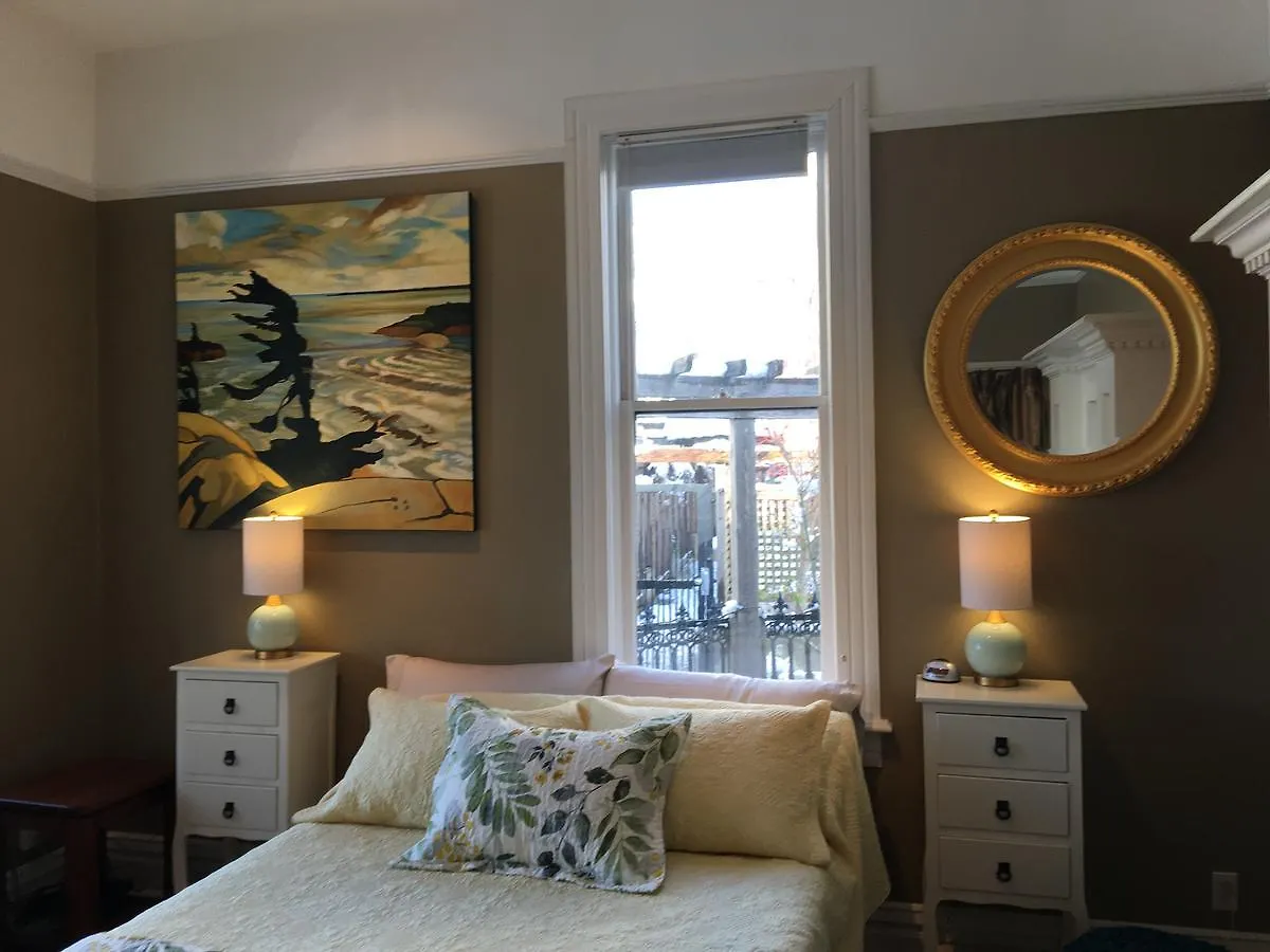 Robert Porter House Inn Victoria Bed & Breakfast